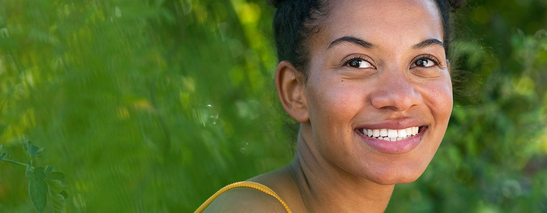 hd_blemished_skin_young_woman.jpg