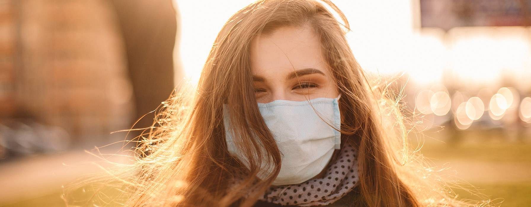 hd_woman_with_mask
