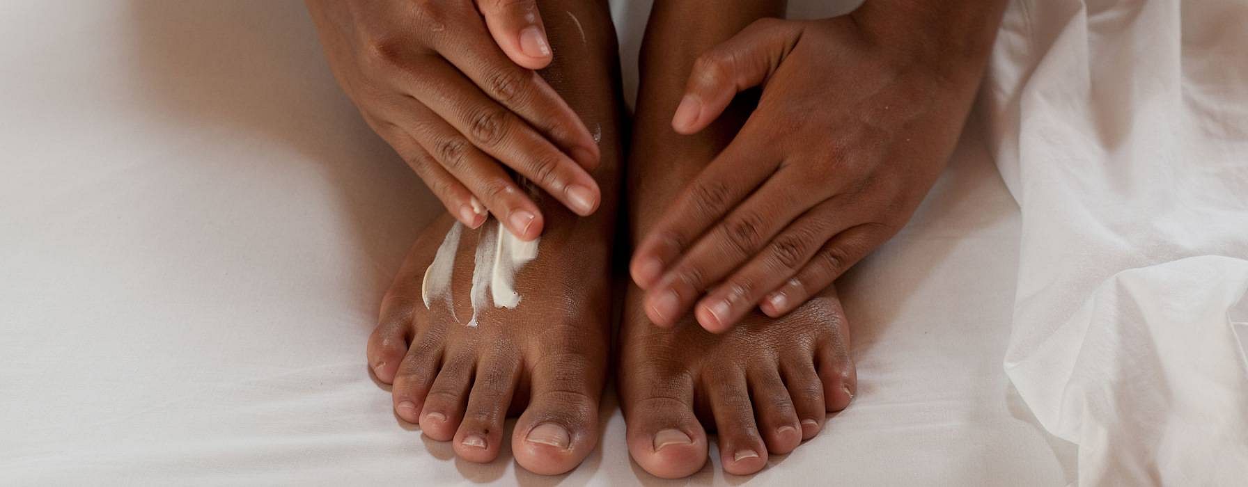 hd_body_butter_feet