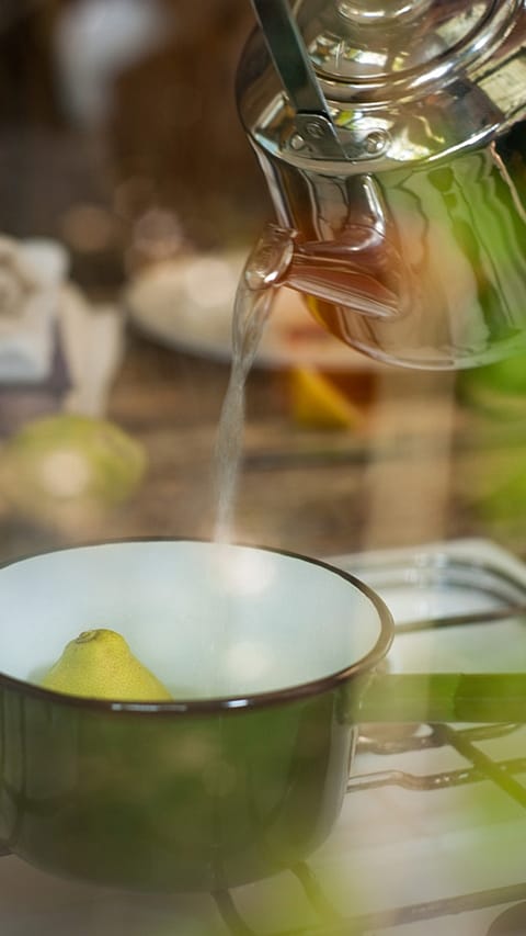 hot-water_pouring_in_bowl.jpg