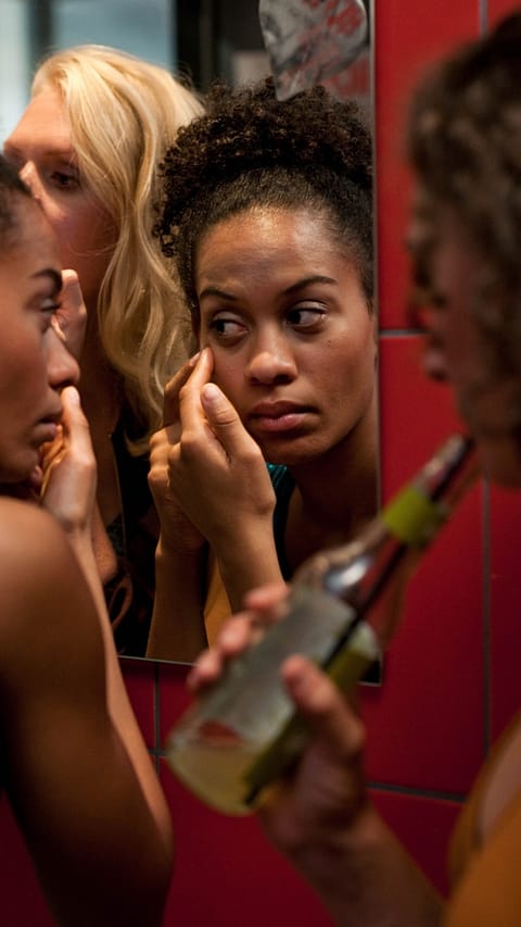 mirror_pimples
