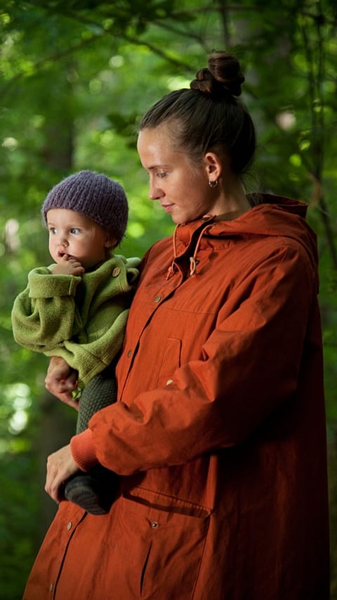 mum_outside_baby_outside