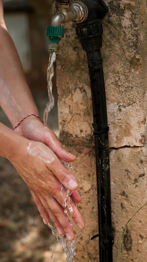 dry_skin_washing_hands.jpg