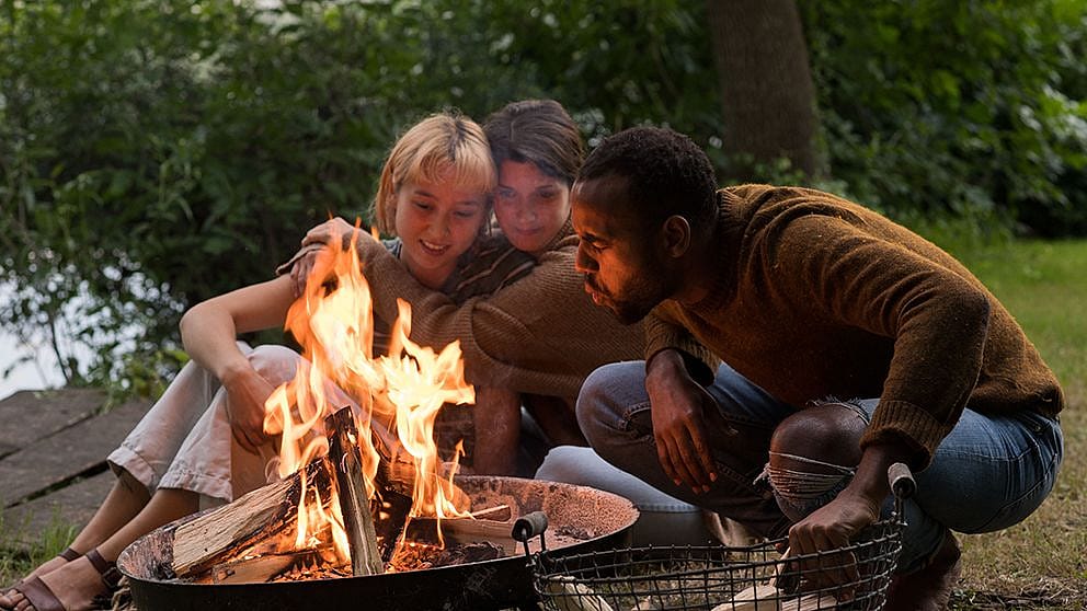friends_campfire.jpg