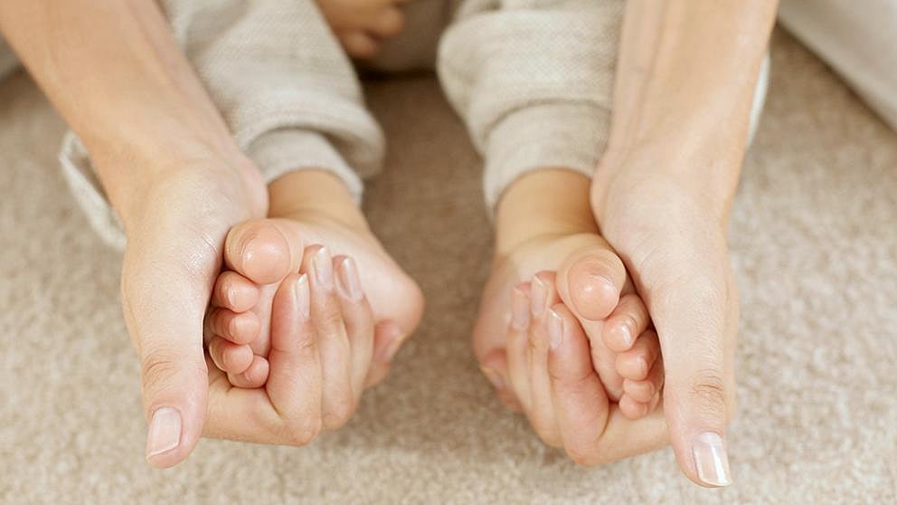 baby_massage_feet
